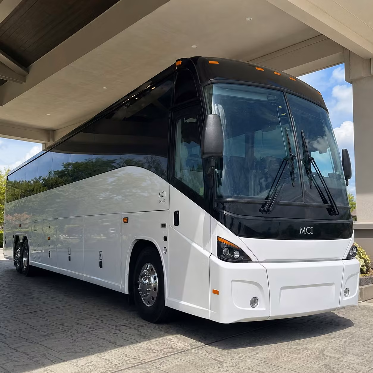 shuttle your defense and government workforce around colorado springs with ease